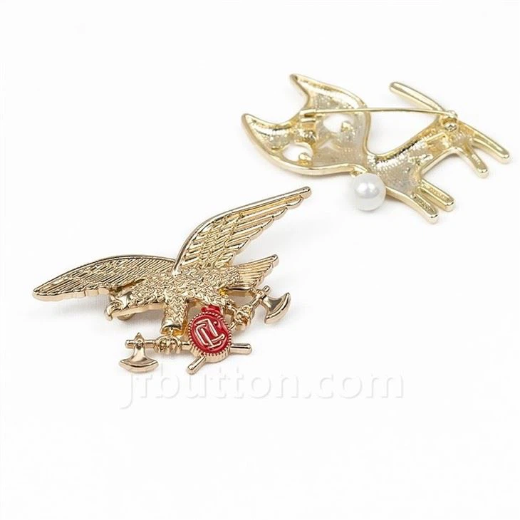 Animal Brooches Costume Jewelry